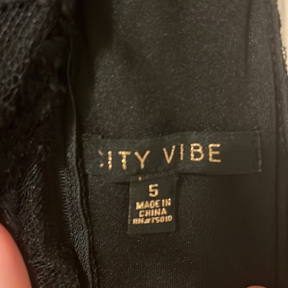 Formal dress, homecoming, prom - Picture 7 of 11